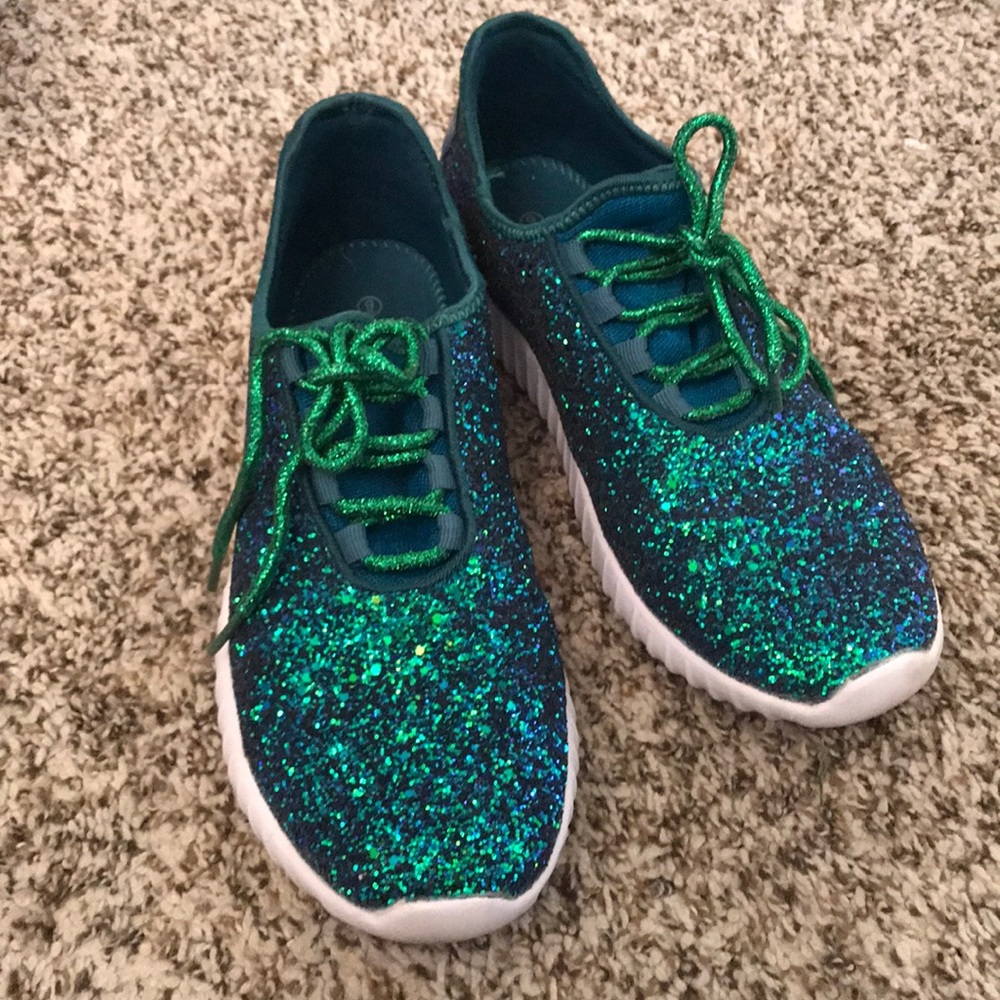 Green/blue glitter tennis shoes size 9